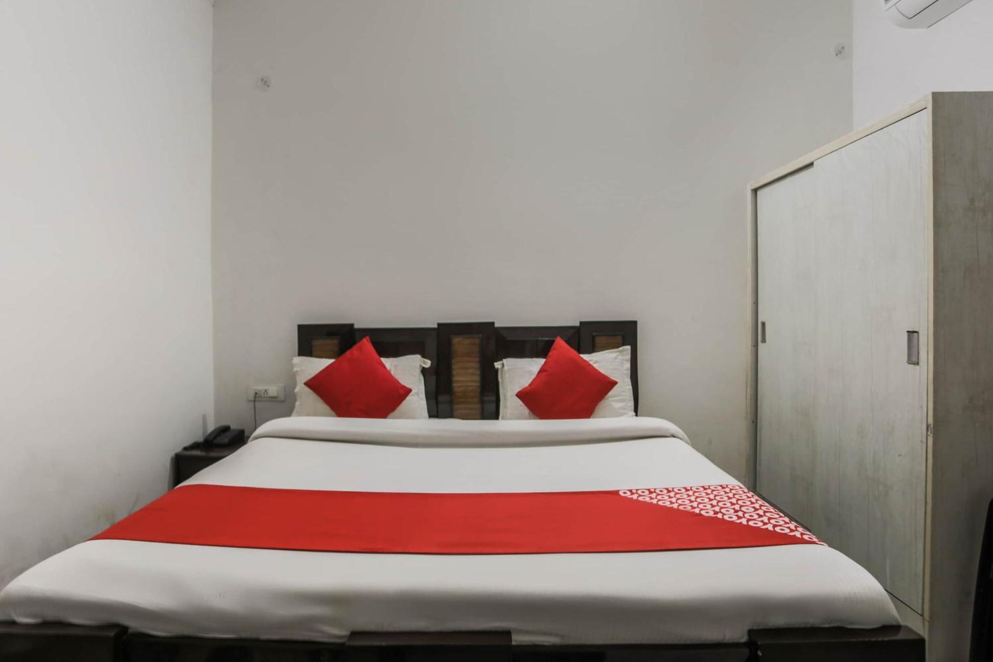 Hotel O Aarush Jhajhar Exterior photo